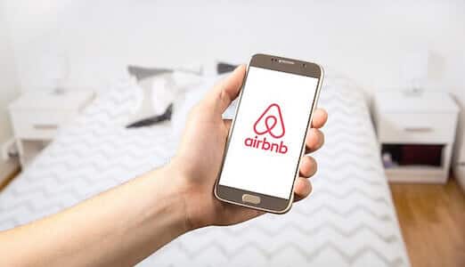 airbnb smartphone