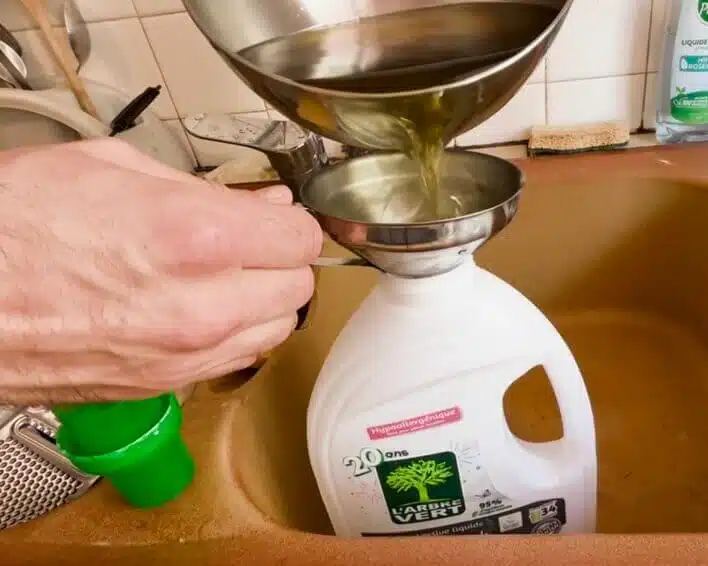 Recette de lessive au savon de Marseille préparation 3